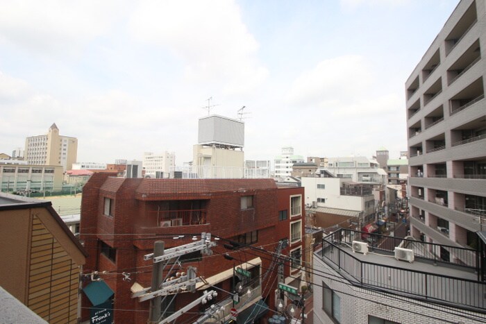 物件内観写真16　(室内からの展望)