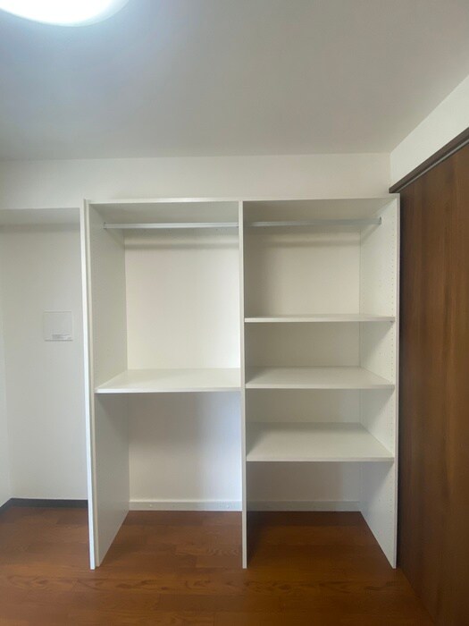 物件内観写真12　(収納)