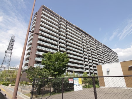 京都桂川つむぎの街ﾌﾞﾗｲﾄｽｸｴｱ外観写真