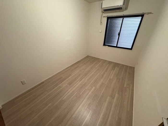 物件内観写真10　(居室)