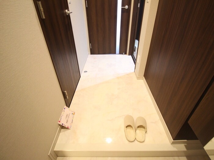 物件内観写真8　(廊下)