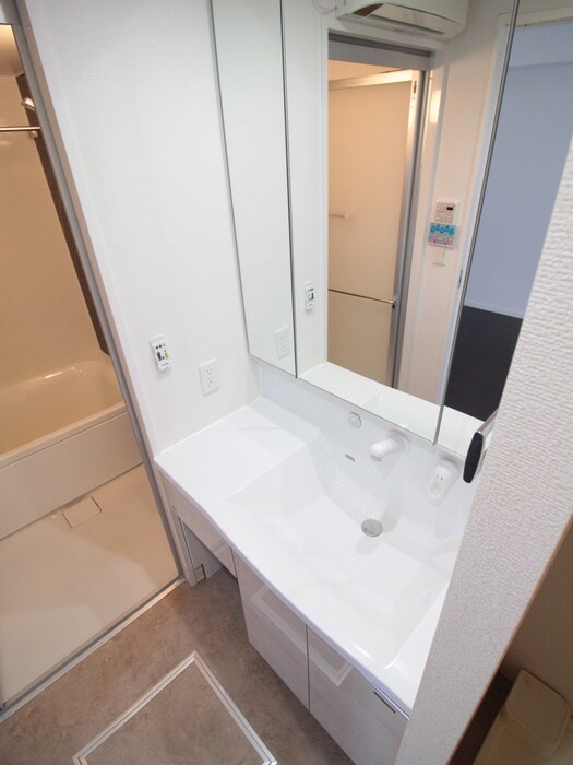 物件内観写真12　(洗面)