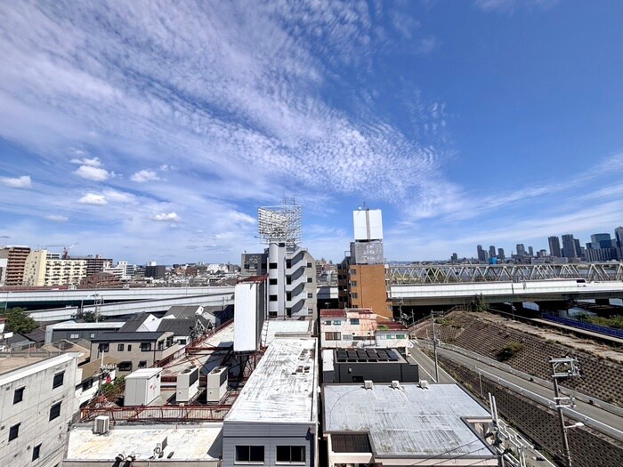 物件内観写真15　(室内からの展望)