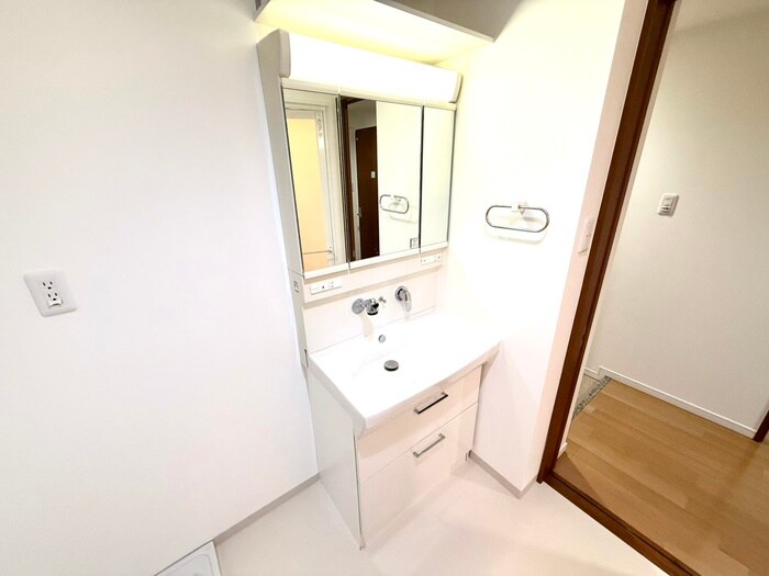 物件内観写真10　(洗面)