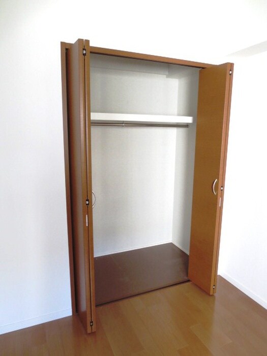 物件内観写真11　(収納)