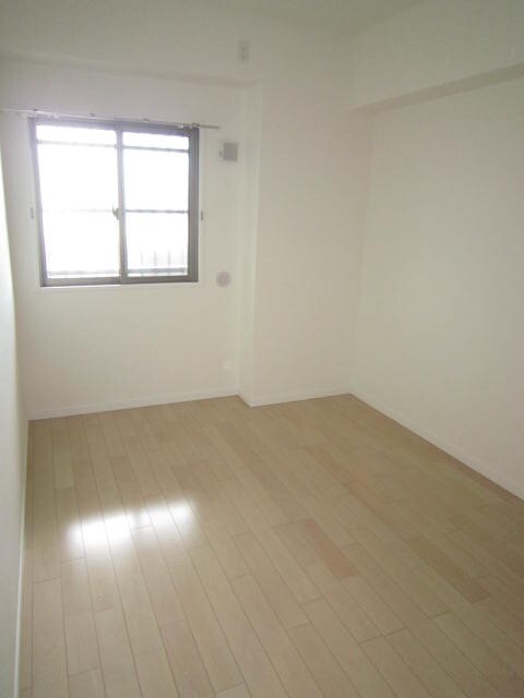 物件内観写真11　(居室)