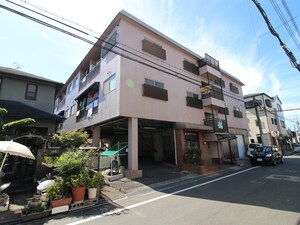 松ケ丘マンション外観写真