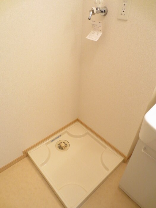 物件内観写真19　(洗濯機置場)