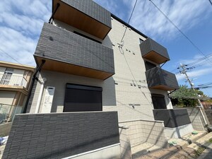 T′s(ティーズ)岡上の町外観写真