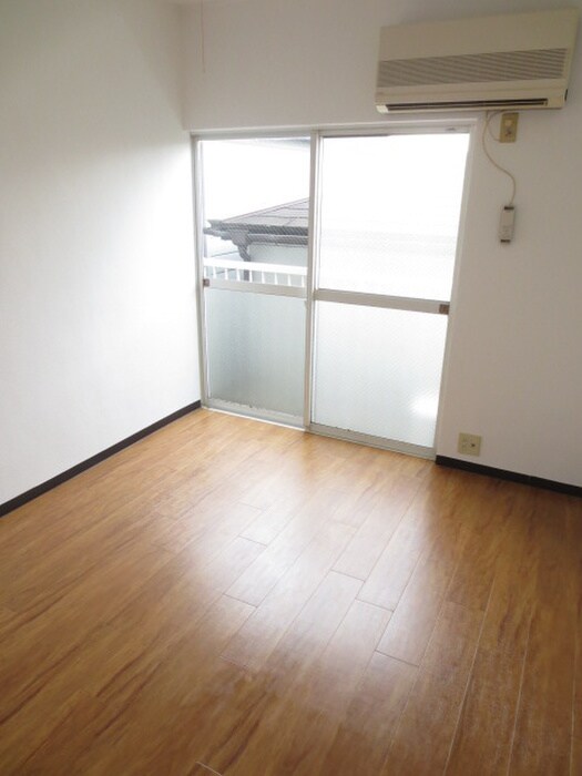 物件内観写真12　(居室)