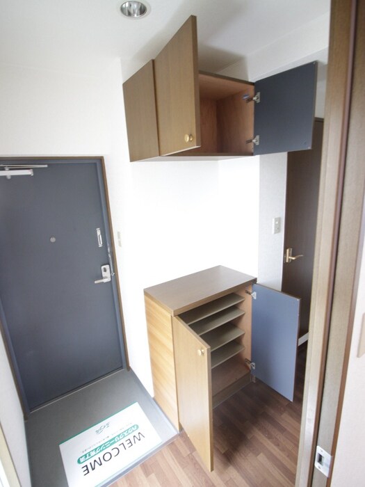 物件内観写真8　(靴箱)