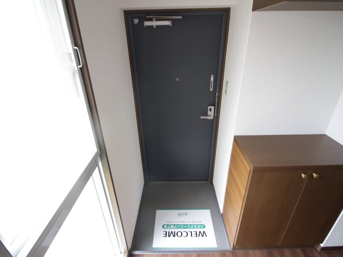 物件内観写真19　(玄関)