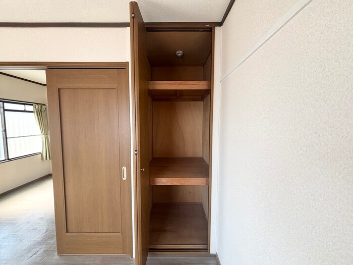 物件内観写真11　(収納)