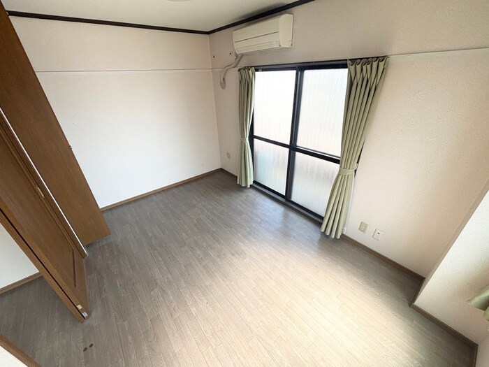 物件内観写真14　(居室)