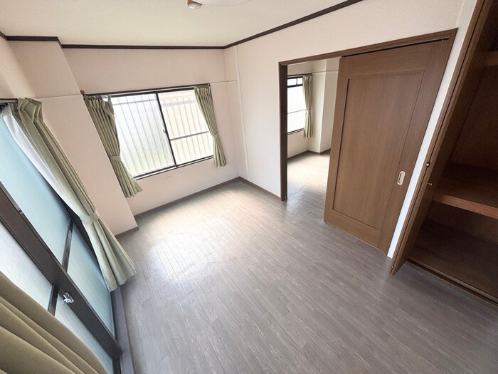 物件内観写真15　(居室)