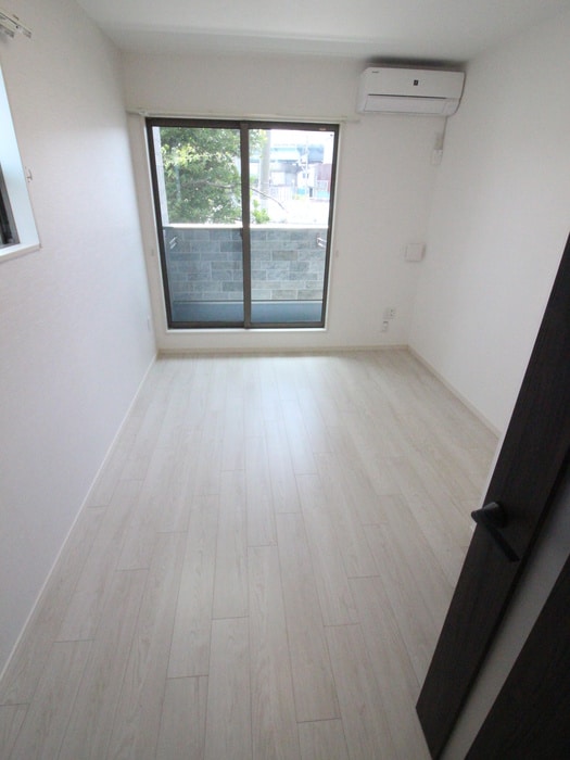 物件内観写真13　(居室)