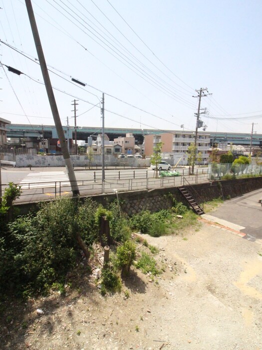 物件内観写真22　(室内からの展望)