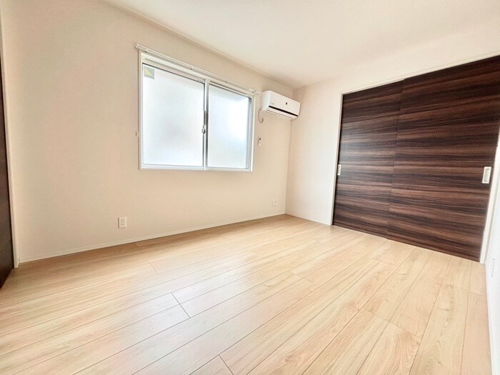 物件内観写真9　(居室)