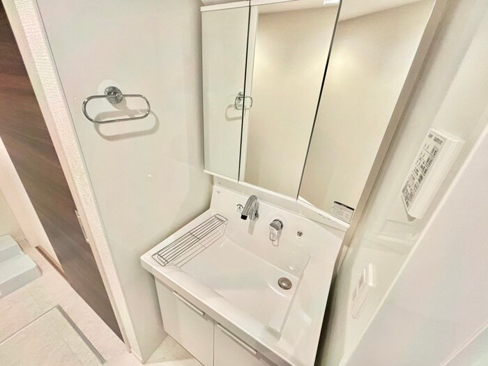 物件内観写真11　(洗面)