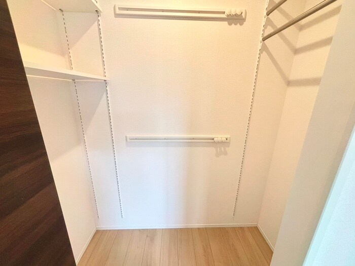 物件内観写真16　(収納)