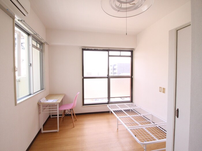 物件内観写真7　(居室)