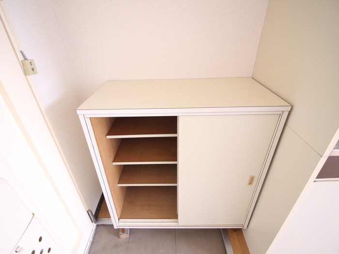 物件内観写真13　(靴箱)