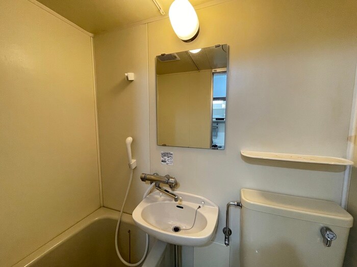 物件内観写真12　(洗面)