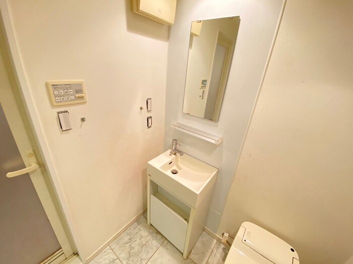 物件内観写真10　(洗面)
