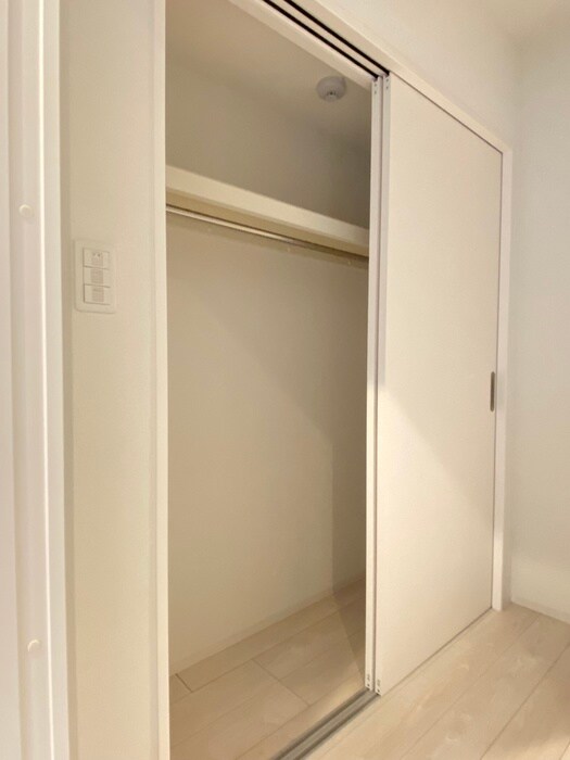 物件内観写真12　(収納)