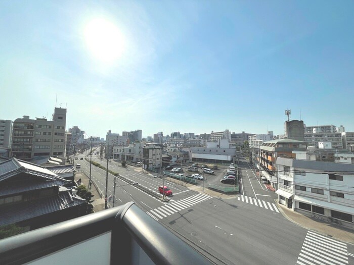 物件内観写真21　(室内からの展望)