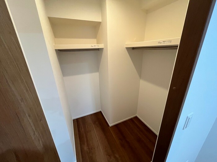物件内観写真12　(収納)