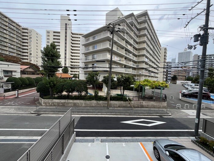 物件内観写真15　(室内からの展望)