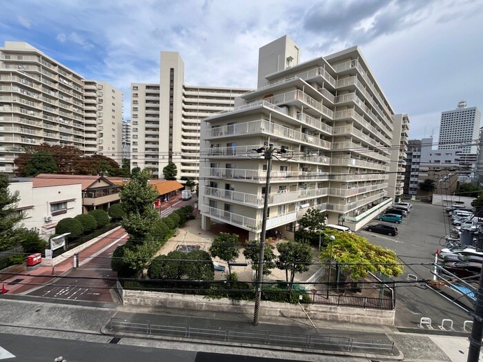 物件内観写真15　(室内からの展望)