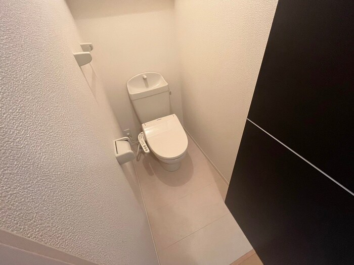 物件内観写真14　(トイレ)