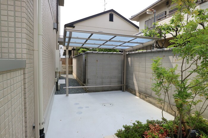 物件外観写真3　(駐輪場)