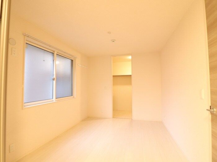 物件内観写真10　(居室)