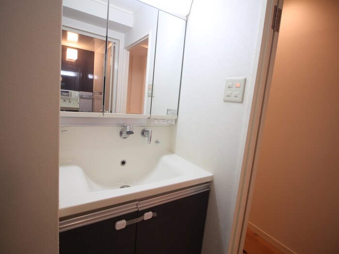 物件内観写真13　(洗面)