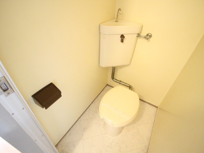 物件内観写真16　(トイレ)