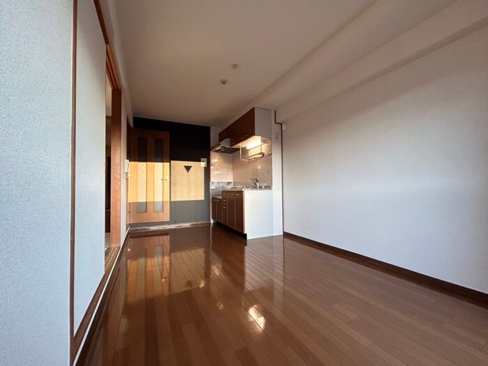 物件内観写真8　(居室)