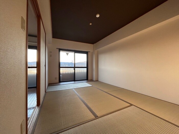 物件内観写真10　(居室)