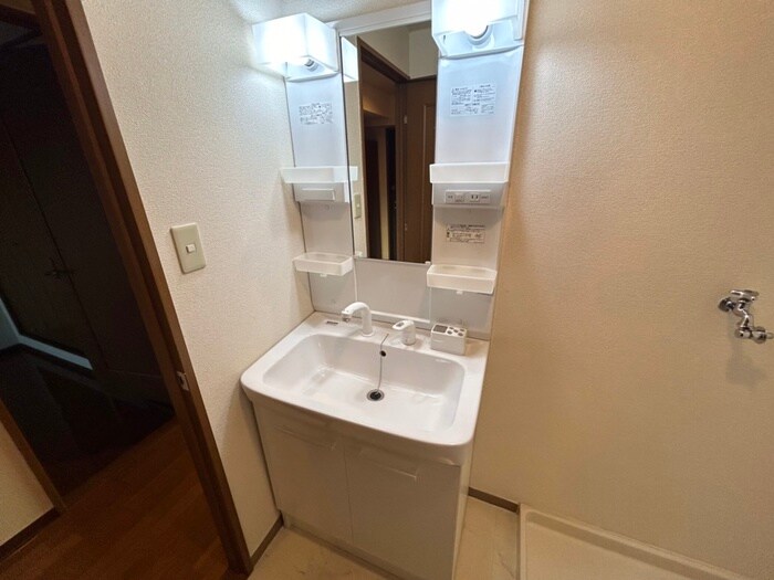 物件内観写真12　(洗面)