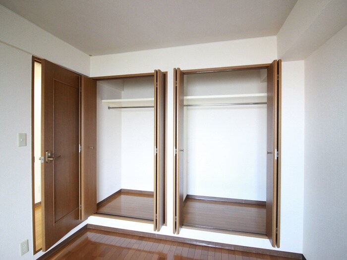 物件内観写真15　(収納)