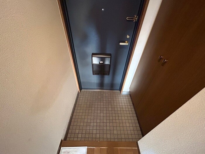 物件内観写真21　(玄関)