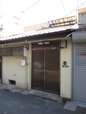 奥野借家外観写真