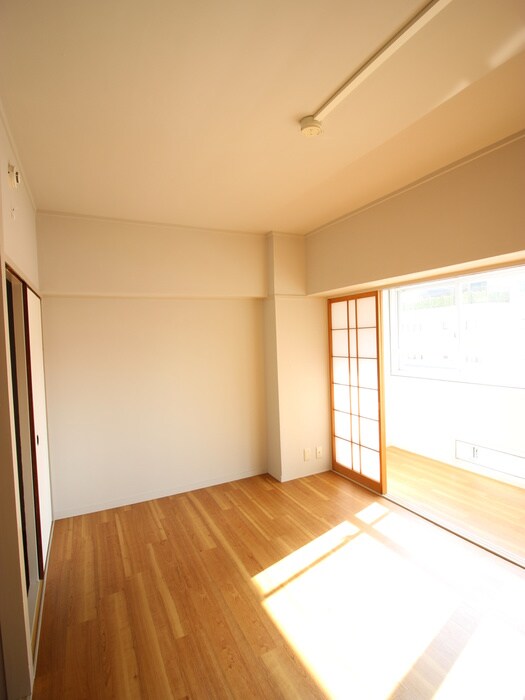 物件内観写真11　(居室)