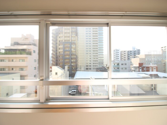 物件内観写真15　(室内からの展望)