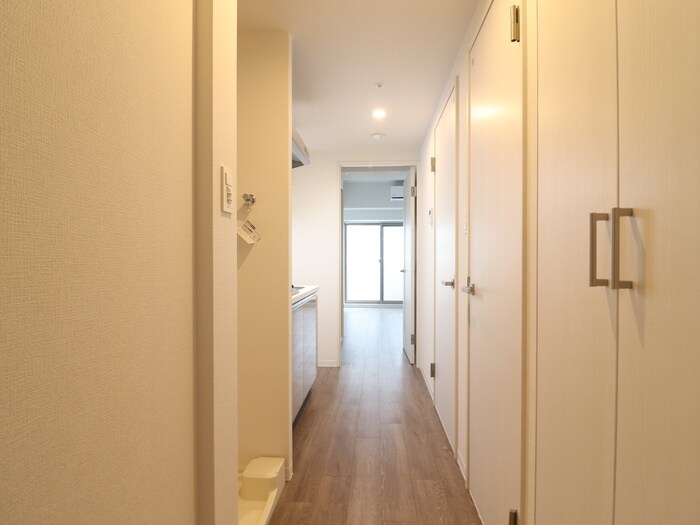 物件内観写真19　(廊下)