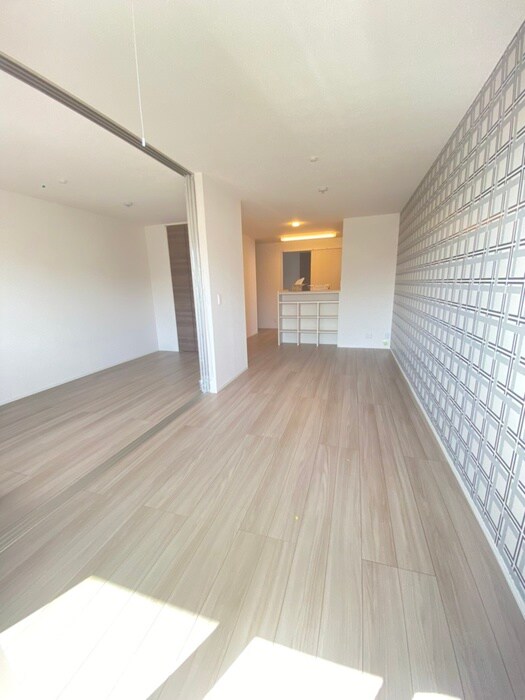 物件内観写真11　(廊下)