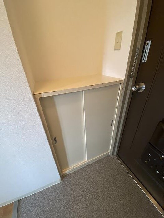 物件内観写真11　(靴箱)