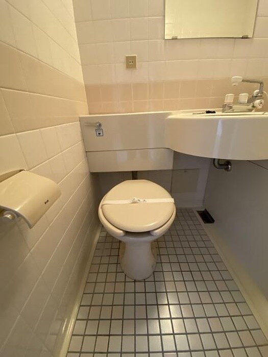 物件内観写真12　(トイレ)